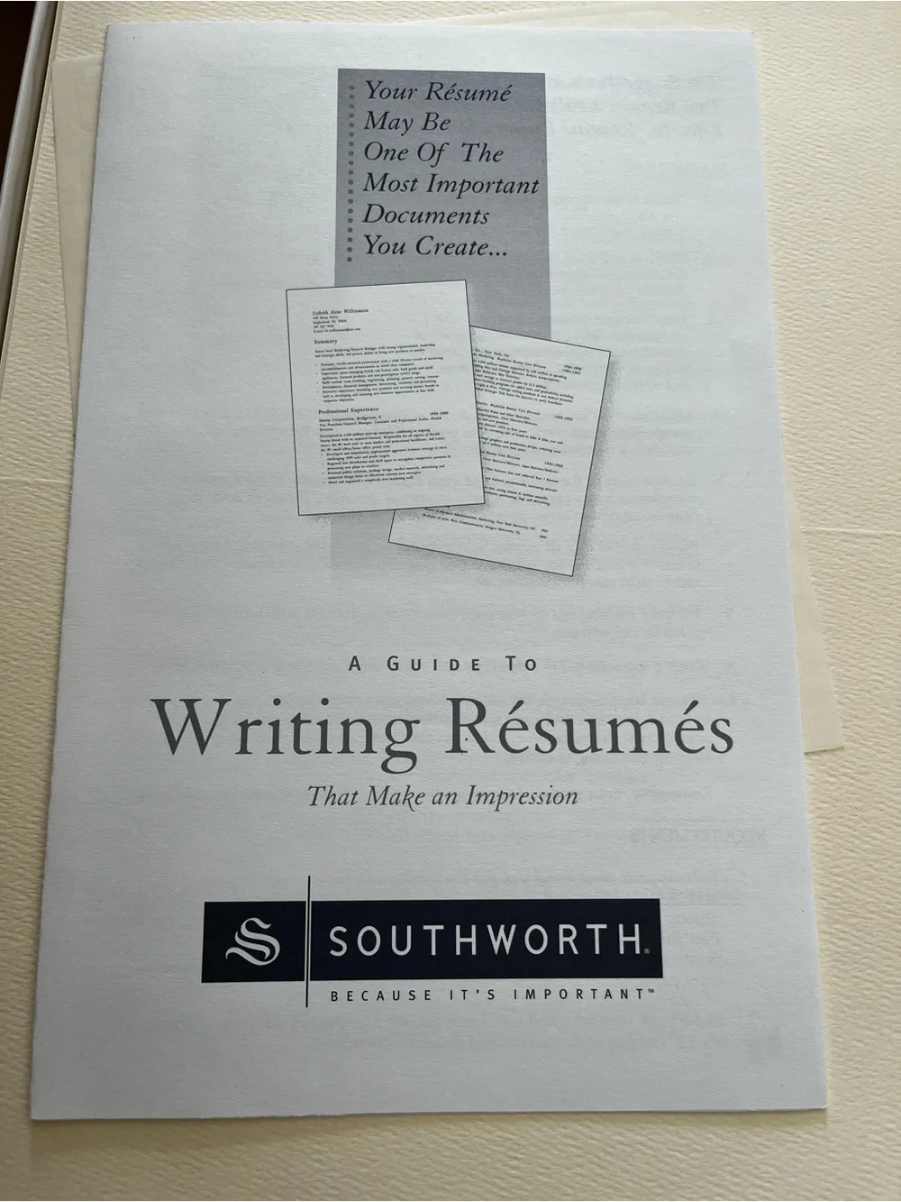 Ivory Résumé Paper - 32 lb, 100% Cotton